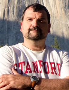 Dr. Antonio Benayas
