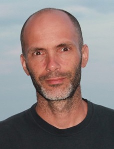 Dr. Daniel Jaque García